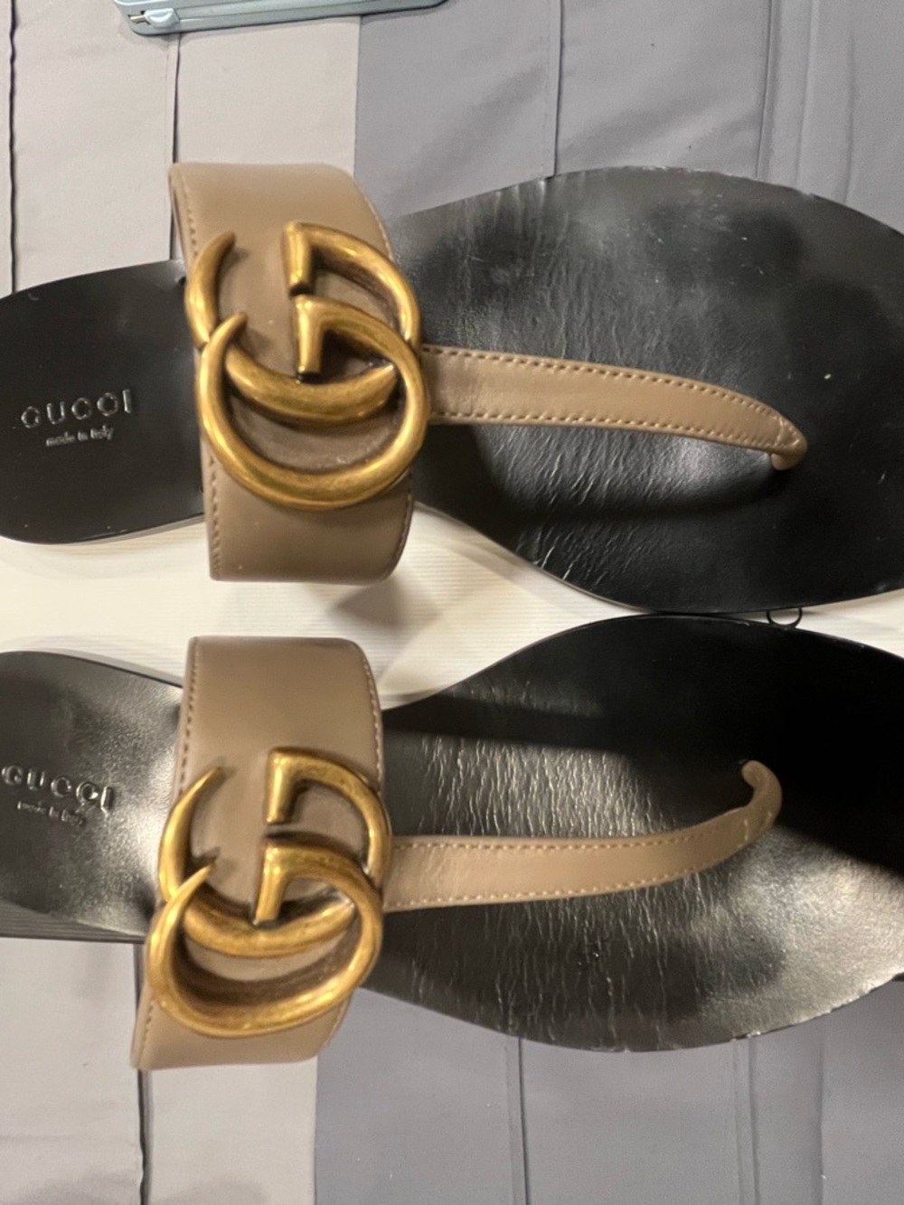 Gucci Taupe Leather Thong Sandals with Gold Double G